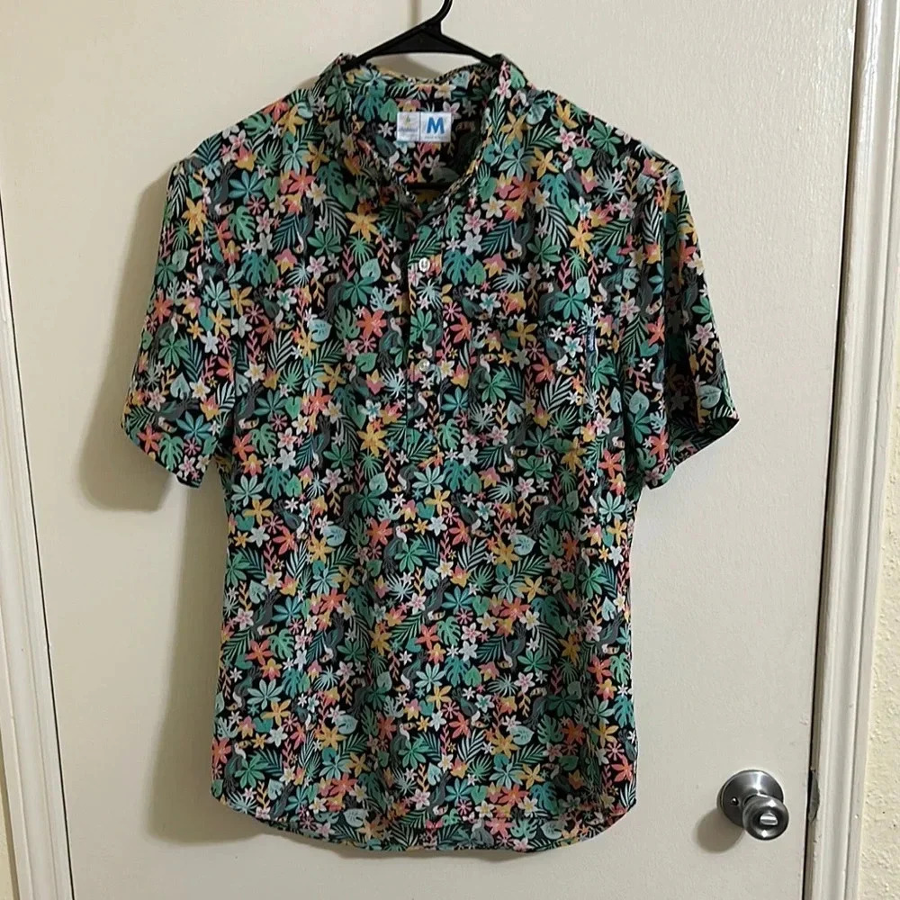 EUC‎ Chubbies Tropical Toucan Palm Button Down Polo